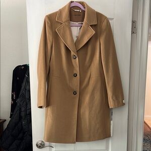 Calvin Klein Women's Precious fiber blend coat. 5% cashmere